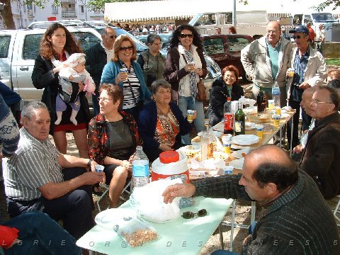NIMES 2008 015 LES AMIS DU QUARTIER ILE DE FRANCE ET PLACE CARTEAUX.jpg
